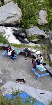 Anomrids-travels-safe-journey